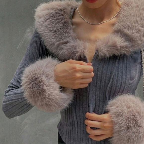 Jackets & Blazers - Women's Thermal Lined Turtleneck Patchwork T-Shirt